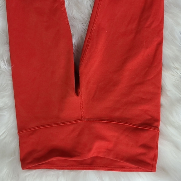 ALO Yoga Capri Pants Size Small Red Workout Gym Athleisure Pilates Casual Basic - Picture 3 of 6